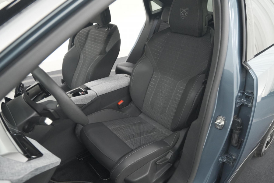 Peugeot 3008 1.2 Hybrid 145 GT | Trekhaak | Elektronische Kofferklep | Adaptieve Cruise Control | Camera