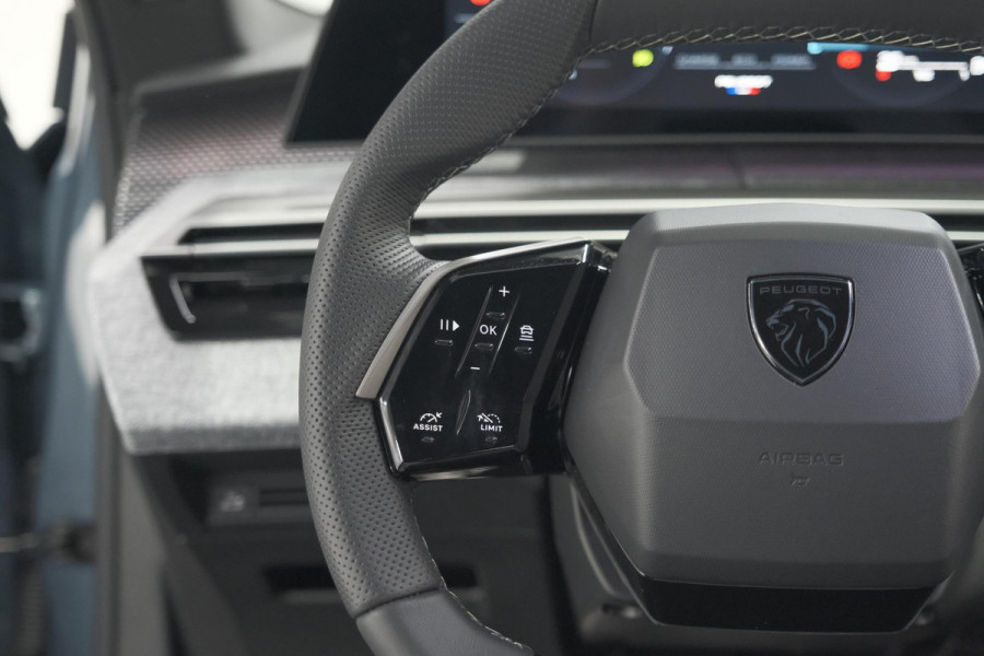 Peugeot 3008 1.2 Hybrid 145 GT | Trekhaak | Elektronische Kofferklep | Adaptieve Cruise Control | Camera