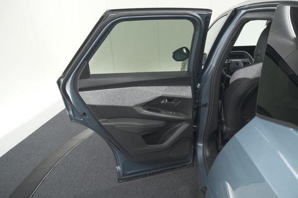 Peugeot 3008 1.2 Hybrid 145 GT | Trekhaak | Elektronische Kofferklep | Adaptieve Cruise Control | Camera