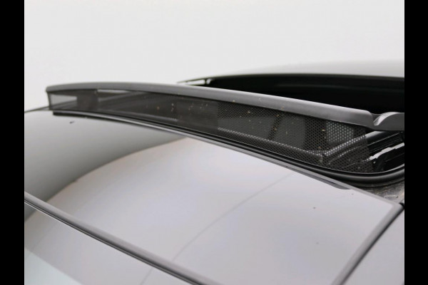 Mercedes-Benz CLA-Klasse Shooting Brake 250 e Business Solution AMG AMG Line | Night Pakket |Panorama Schuif-Kanteldak | Memory Stoelen | Head-up display | Parkeerpakket met 360°-camera. Inclusief 24 maanden MB Certified garantie voor Europa.