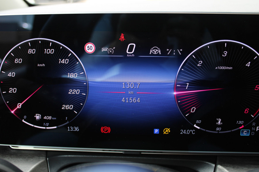 Mercedes-Benz V-Klasse 300d / XXL / DC / 2x Electrische Schuifdeur / 360 Camera / Vol Opties / NIEUWSTAAT