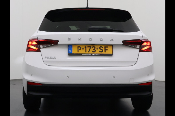 Škoda Fabia 1.0TSI 96PK 5Drs Ecc Navi* Camera Stoelverwarming Apple Carplay Android Auto Cruise Control Pdc Lmv Isofix Privacyglas Led Smartlink Bluetooth Keyless Licht-/regensensor Mooie en complete Skoda Fabia 380 Liter kofferruimte