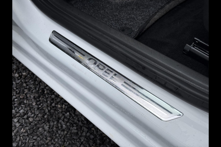 Opel Astra 1.0 Innovation Navi,Camera,Schuifdak,Dealer Onderhouden,Keyless,Pdc V+A,N.A.P,105pk,Rijstrooksensor,Blind Spot Detection,Lm velgen,Nieuwe Apk bij Aflevering