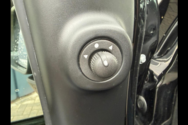 Fiat Panda 1.0 Hybrid Cross 5 persoons