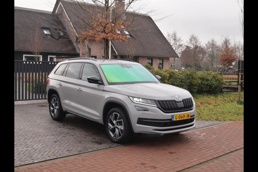 Škoda Kodiaq 1.5 TSI Sportline Business 7p. |  DSG | 7 Persoons | Trekhaak | Camera | Sfeerverlichting |