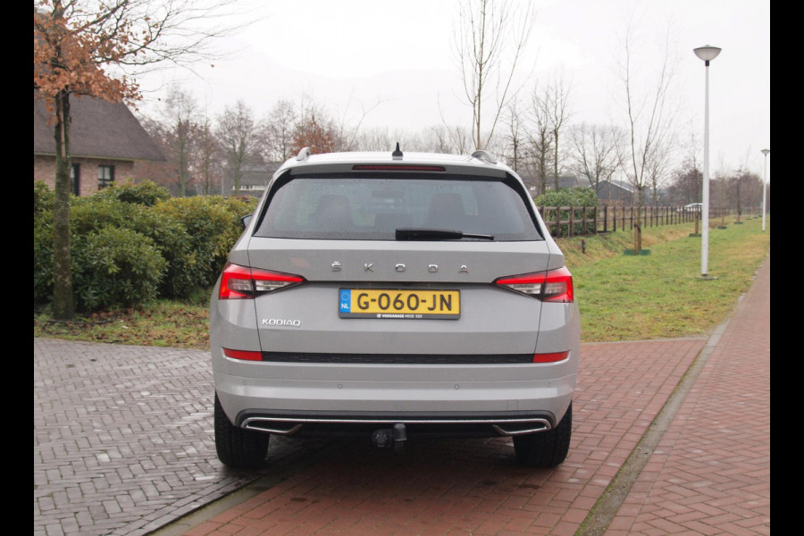 Škoda Kodiaq 1.5 TSI Sportline Business 7p. |  DSG | 7 Persoons | Trekhaak | Camera | Sfeerverlichting |