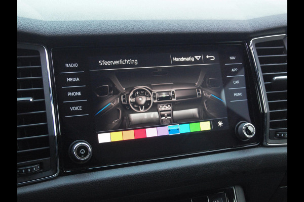 Škoda Kodiaq 1.5 TSI Sportline Business 7p. |  DSG | 7 Persoons | Trekhaak | Camera | Sfeerverlichting |