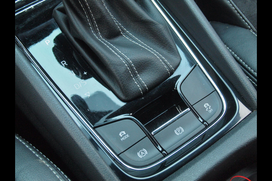 Škoda Kodiaq 1.5 TSI Sportline Business 7p. |  DSG | 7 Persoons | Trekhaak | Camera | Sfeerverlichting |