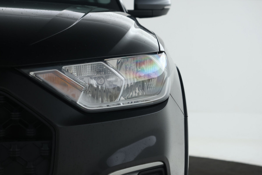 Audi A1 citycarver 25 TFSI Advanced Edition Cruise Control, Airco, Apple Carplay