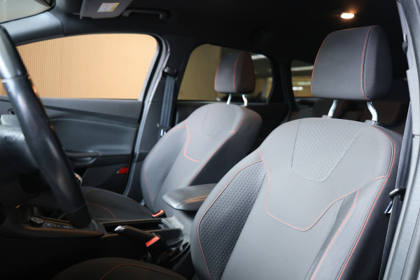 Ford FOCUS Wagon 1.5 ST-Line NAP TRKHK NAVI CAMERA CLIMA PDC PARKAst '18