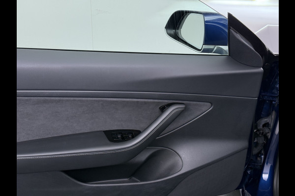 Tesla Model 3 RWD SR plus 325PK LFP Accu Trekhaak Lmv 18" AutoPilot Leder Panoramadak Adaptive-Cruise Camera's Elektr.-Stuur+Stoelen+Spiegels+ Navi LED DAB Voorverwarmen Keyless One-Pedal-Drive SOH 88% 1e Eigenaar Origineel Nederlandse Auto Fabrieksgarantie op Accu en Motor tot 15-12-2028/160.000km
