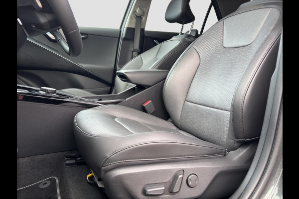 Kia Niro 1.6 GDi Hybrid ExecutiveLine Automaat | Elektrische Geheugenstoelen | Leder | Camera | Cruise | Sensoren | Stoelverwaming & Verkoeling | Apple Carplay & Android Auto |