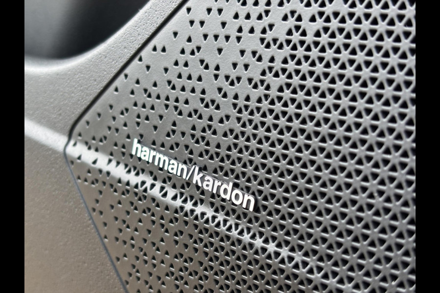 Kia Niro 1.6 GDi Hybrid ExecutiveLine Automaat | Elektrische Geheugenstoelen | Leder | Camera | Cruise | Sensoren | Stoelverwaming & Verkoeling | Apple Carplay & Android Auto |