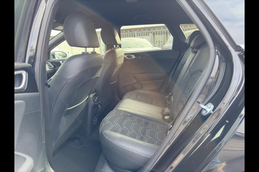 Kia Ceed Sportswagon 1.0 T-GDi MHEV Design Edition Automaat JBL | Stoel- en Stuurverwarming | Lane Assist | Dode Hoek Assistentie | Navi | Apple Carplay & Android Auto |