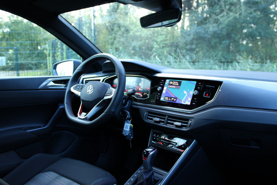 Volkswagen Polo 2.0 TSI GTI TSI 210PK DSG GTI-SPORT LED/CARPLAY/PDC FABRIEKS GARANTIE