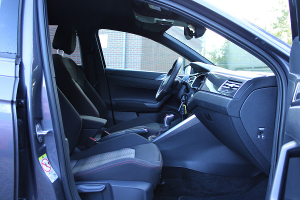 Volkswagen Polo 2.0 TSI GTI TSI 210PK DSG GTI-SPORT LED/CARPLAY/PDC FABRIEKS GARANTIE