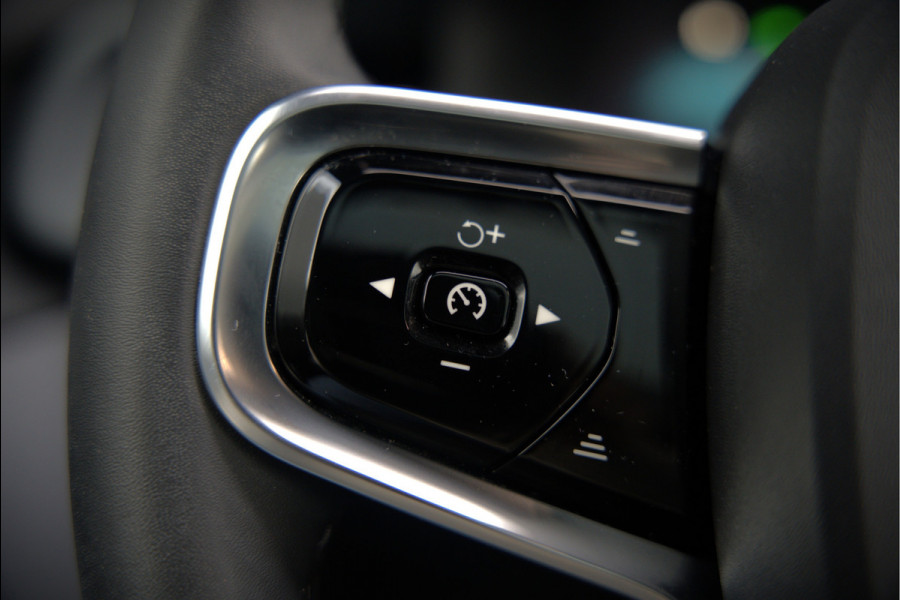 Polestar 2 Long Range Dual Motor Launch Edition 78kWh | Panoramadak | Stoelverwarming | Stuurverwarming | Harman Kardon | Memory Seat | 360 Camera | Keyless | Apple Carplay | Adaptive Cruise Control | BTW | LED |