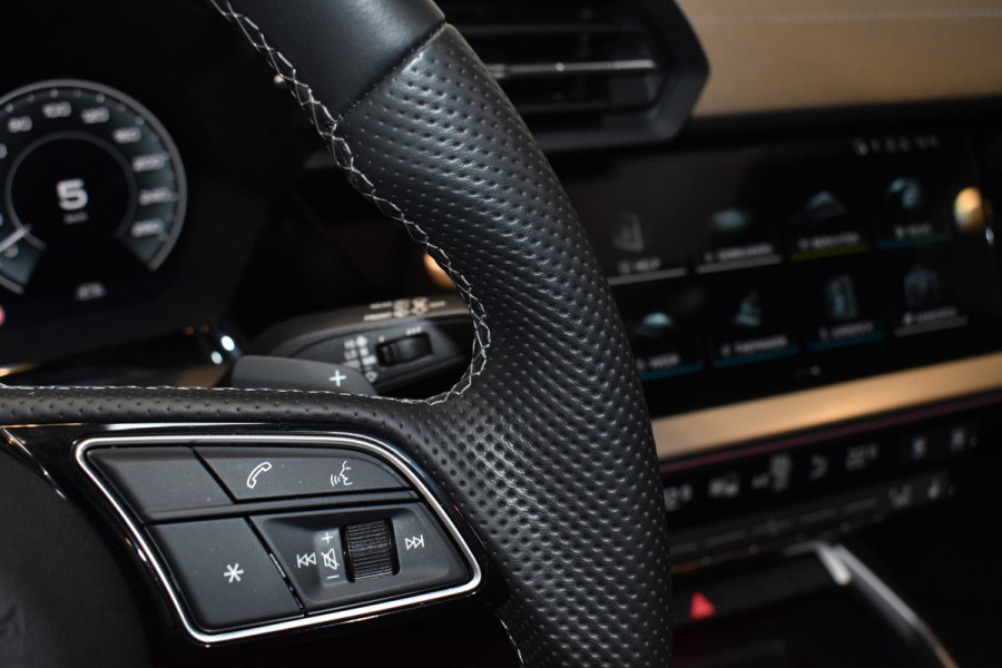 Audi A3 Sportback 45 TFSI e S-edition Competition PANODAK B&O MATRIX VIRTUAL COCKPIT VOL!