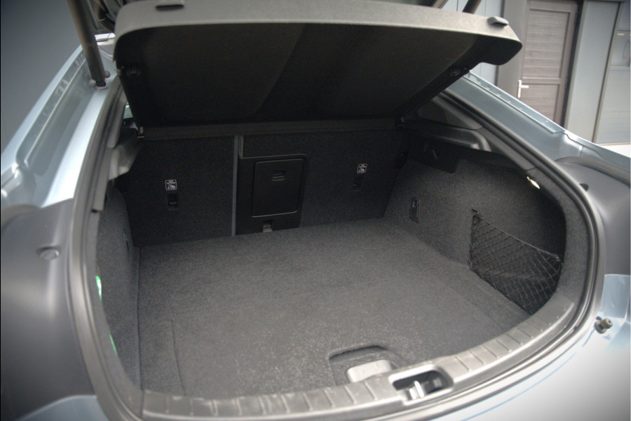 Polestar 2 Long Range Dual Motor Launch Edition 78kWh | Panoramadak | Stoelverwarming | Stuurverwarming | Harman Kardon | Memory Seat | 360 Camera | Keyless | Apple Carplay | Adaptive Cruise Control | BTW | LED |