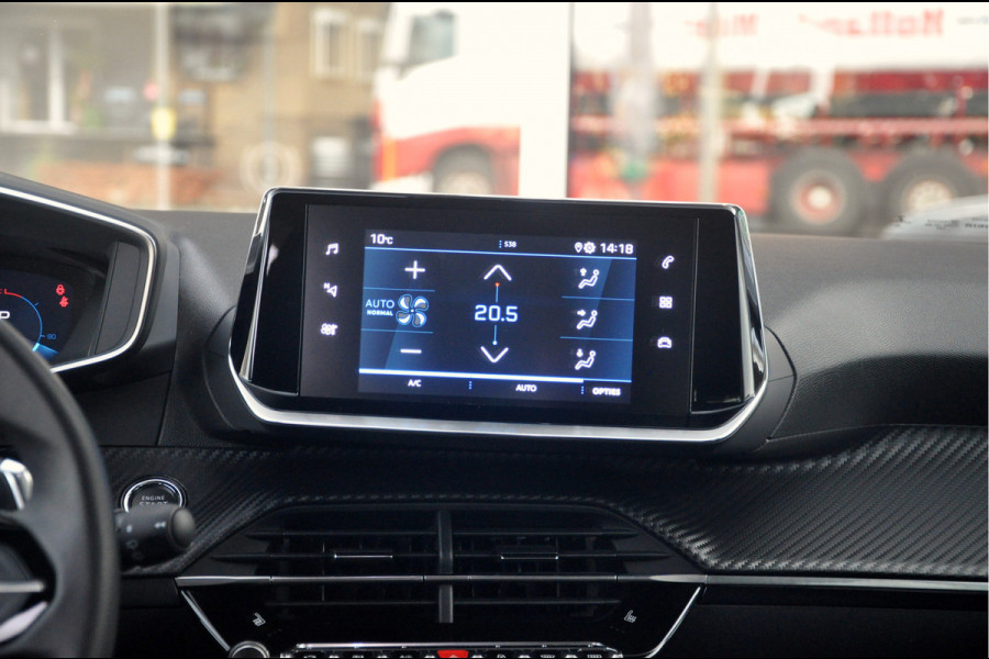 Peugeot 2008 1.2 PureTech 130 PK Allure Pack Automaat | Zeer nette staat! | Camera | DAB+