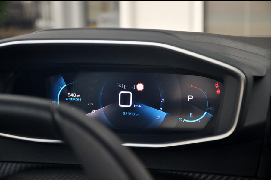 Peugeot 2008 1.2 PureTech 130 PK Allure Pack Automaat | Zeer nette staat! | Camera | DAB+