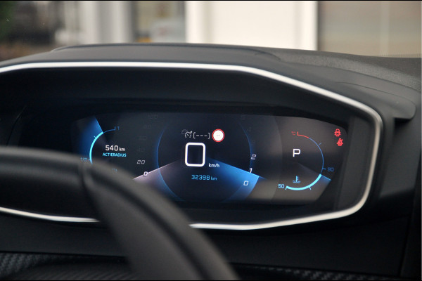Peugeot 2008 1.2 PureTech 130 PK Allure Pack Automaat | Zeer nette staat! | Camera | DAB+