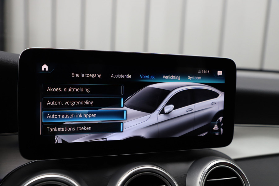 Mercedes-Benz GLC Coupé 300e AMG 4-Matic | 320PK | Schuifdak | Burmester | Keyless-go | Sfeerverlichting | Multibeam | Stoelverw. | NL-Auto | 2021