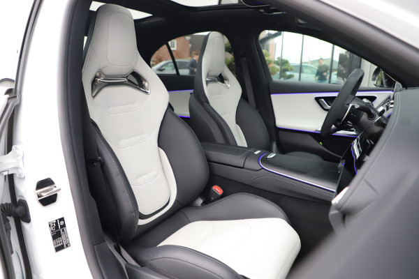 Mercedes-Benz E-Klasse AMG 53 4MATIC+ | 612PK | Achterasbesturing | Hyperscreen | Head-up | Schaalstoelen | Burmester 4D | Sfeerverlichting | 2024.