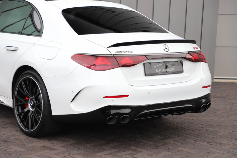 Mercedes-Benz E-Klasse AMG 53 4MATIC+ | 612PK | Achterasbesturing | Hyperscreen | Head-up | Schaalstoelen | Burmester 4D | Sfeerverlichting | 2024.
