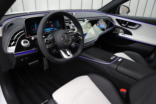 Mercedes-Benz E-Klasse AMG 53 4MATIC+ | 612PK | Achterasbesturing | Hyperscreen | Head-up | Schaalstoelen | Burmester 4D | Sfeerverlichting | 2024.