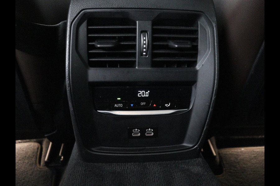 BMW 3-serie 320e Business Edition Plus | Panoramadak | Adaptive cruise | Leder | Sportstoelen | Stoelverwarming | Live Cockpit | Camera | Safety Pack | LaserLight | Carplay | Keyless | PHEV | Plug In