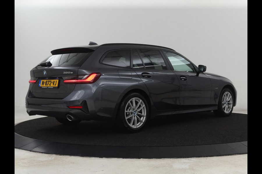 BMW 3-serie 320e Business Edition Plus | Panoramadak | Adaptive cruise | Leder | Sportstoelen | Stoelverwarming | Live Cockpit | Camera | Safety Pack | LaserLight | Carplay | Keyless | PHEV | Plug In