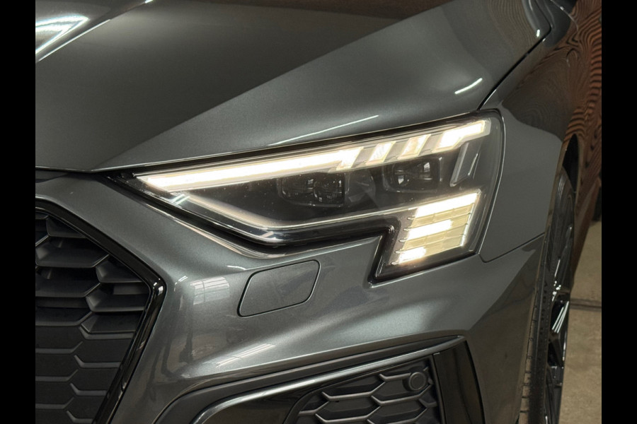 Audi A3 Sportback 40 TFSIe S-line Competition | Black Pack | Full Option | PANO | Matrixx | Ambient | Business-pakket+ | AudiSound