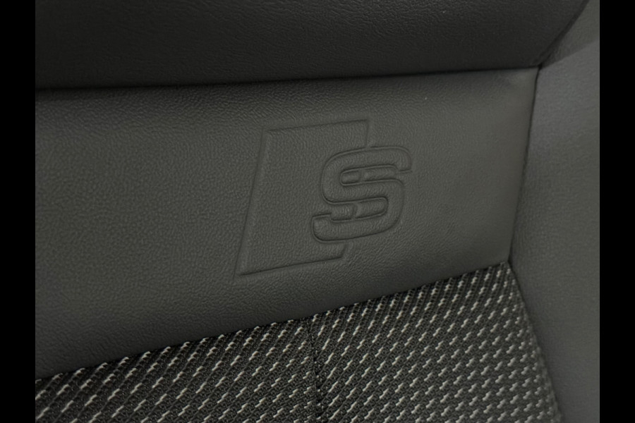 Audi A3 Sportback 40 TFSIe S-line Competition | Black Pack | Full Option | PANO | Matrixx | Ambient | Business-pakket+ | AudiSound