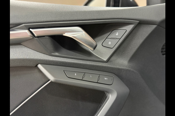 Audi A3 Sportback 40 TFSIe S-line Competition | Black Pack | Full Option | PANO | Matrixx | Ambient | Business-pakket+ | AudiSound