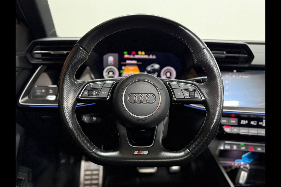 Audi A3 Sportback 40 TFSIe S-line Competition | Black Pack | Full Option | PANO | Matrixx | Ambient | Business-pakket+ | AudiSound