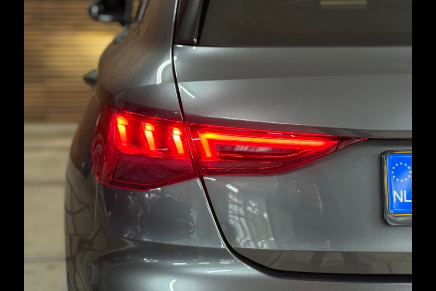 Audi A3 Sportback 40 TFSIe S-line Competition | Black Pack | Full Option | PANO | Matrixx | Ambient | Business-pakket+ | AudiSound
