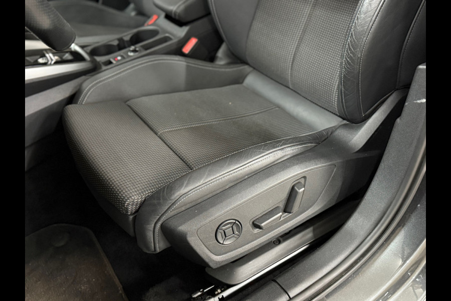 Audi A3 Sportback 40 TFSIe S-line Competition | Black Pack | Full Option | PANO | Matrixx | Ambient | Business-pakket+ | AudiSound