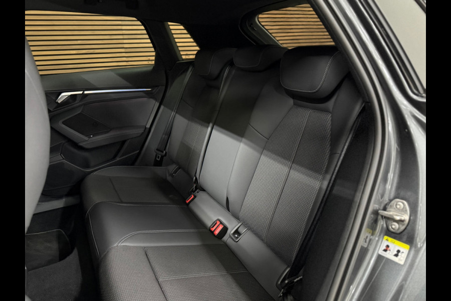 Audi A3 Sportback 40 TFSIe S-line Competition | Black Pack | Full Option | PANO | Matrixx | Ambient | Business-pakket+ | AudiSound