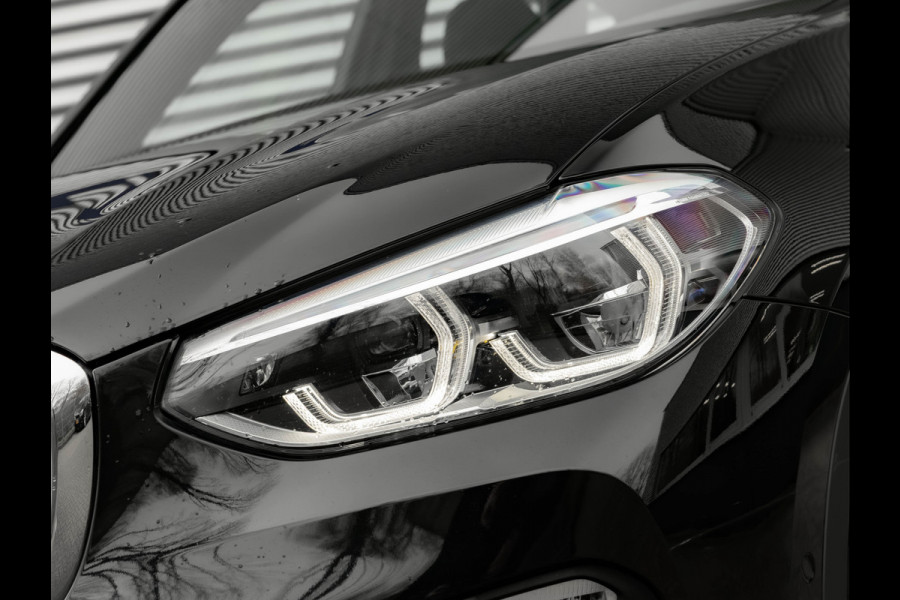 BMW X3 sDrive20i xLine - Pano - Trekhaak - Head-Up - Camera - Hifi