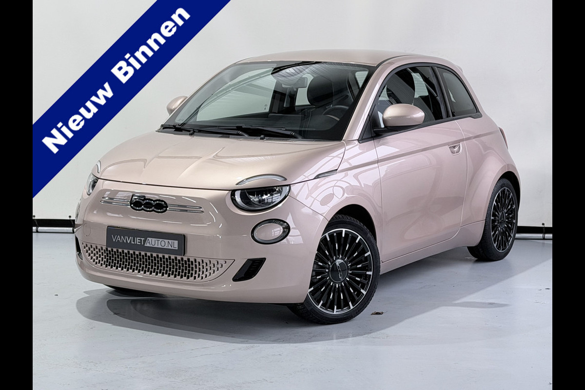 Fiat 500E Icon 42 kWh CAMERA 17 INCH VELGEN