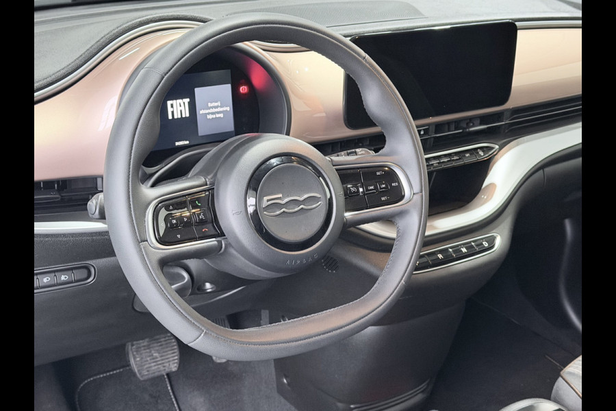 Fiat 500E Icon 42 kWh CAMERA 17 INCH VELGEN