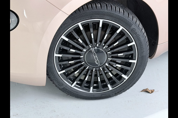 Fiat 500E Icon 42 kWh CAMERA 17 INCH VELGEN