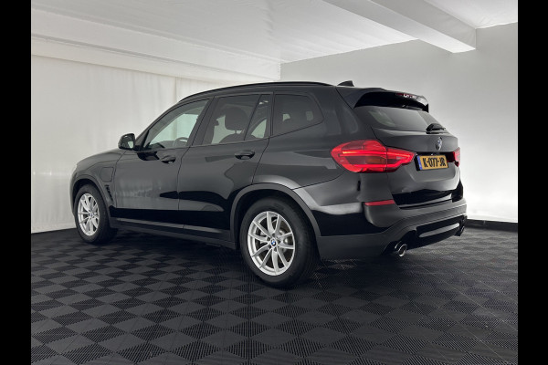 BMW X3 xDrive30e (INCL.BTW) *PANO | FULL-LED | NAVI-FULLMAP | COMFORT-SEATS | PRIVACY-GLASS | ECC | PDC | CRUISE | 18''ALU | TOWBAR*