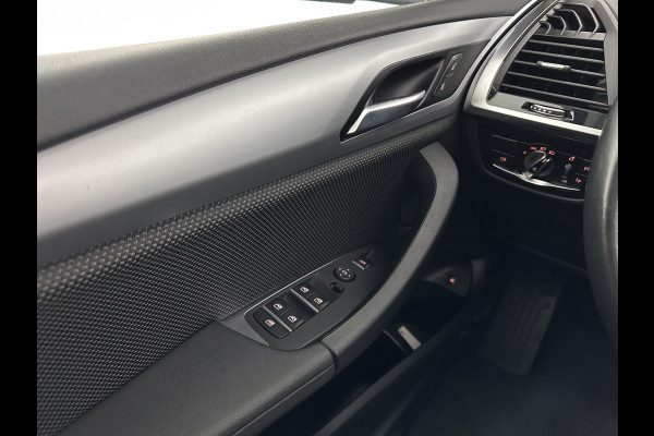 BMW X3 xDrive30e (INCL.BTW) *PANO | FULL-LED | NAVI-FULLMAP | COMFORT-SEATS | PRIVACY-GLASS | ECC | PDC | CRUISE | 18''ALU | TOWBAR*