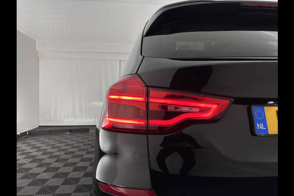 BMW X3 xDrive30e (INCL.BTW) *PANO | FULL-LED | NAVI-FULLMAP | COMFORT-SEATS | PRIVACY-GLASS | ECC | PDC | CRUISE | 18''ALU | TOWBAR*