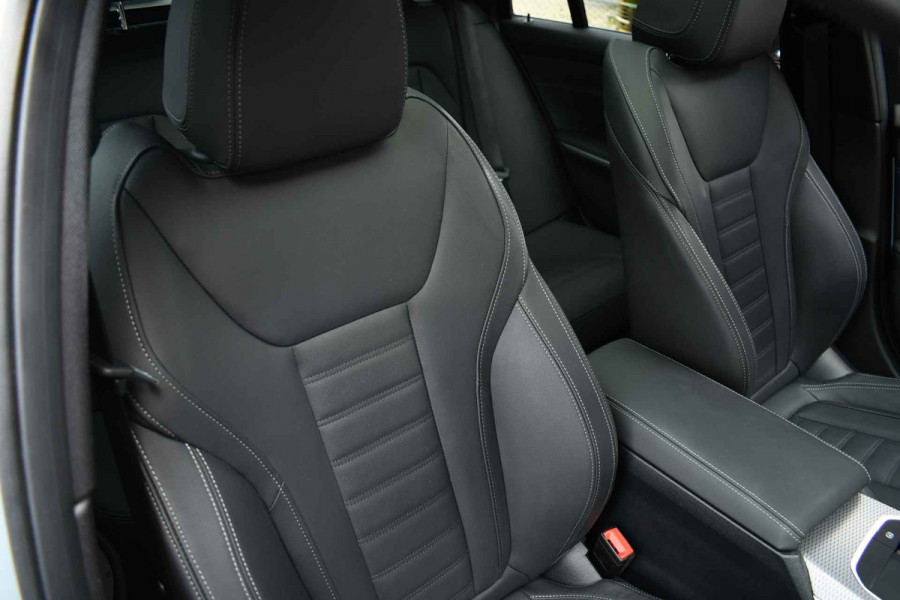 BMW 3 Serie Touring 330e xDrive M-Sport LCI-2 ACC el-zetels-leder HUD 19inch