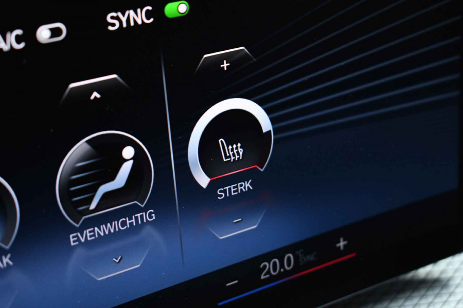 BMW 3 Serie Touring 330e xDrive M-Sport LCI-2 ACC el-zetels-leder HUD 19inch