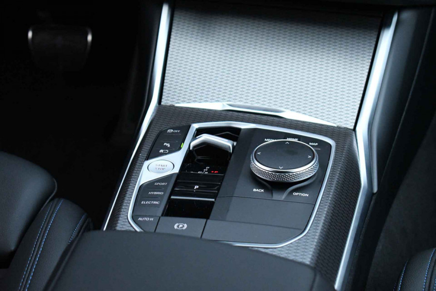 BMW 3 Serie Touring 330e xDrive M-Sport LCI-2 ACC el-zetels-leder HUD 19inch