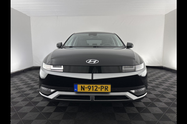 Hyundai IONIQ 5 Connect+ 73kWh (3-Fase-11kW) {SOH-98%} INCL-BTW) Aut *HEATPUMP | LEATHER-FABRIC | BOSE-AUDIO | FULL-LED | DIGI-COCKPIT | AMBIENTLIGHT | DAB | SHIFTPADDLES | HEAD-UP | NAVI-FULLMAP | KEYLESS | CAMERA | HEATED-COMFORTSEATS | TOWBAR*